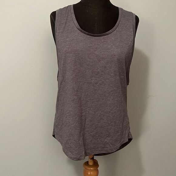 Fabletics Women's Gray Never Settle Graphic Back Muscle Tank Top - Picture 4 of 7